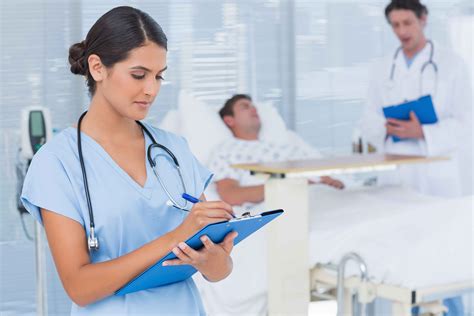 El Rol Del T Cnico En Cuidados Auxiliares De Enfermer A Horas Ense Anza Dual