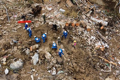 Deslizamento De Terra Deixa 11 Mortos E Dezenas De Feridos Na Colômbia Farol Opovo