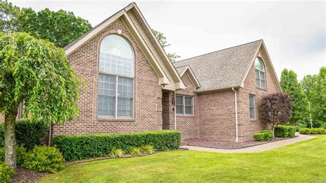 4000 Square Foot Brick Home On 3 Acres