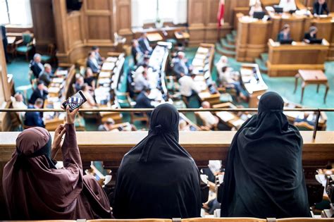 Denmark Joins Some European Nations In Banning Burqa Niqab Kutv