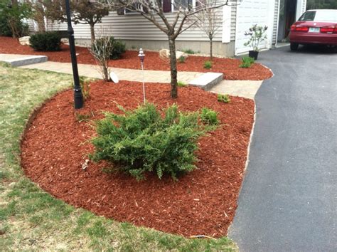 Bark Mulch For A Beautiful Yard In NH Spring Landscaping Services