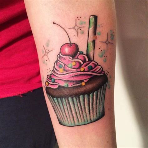 65 Tatuagens De Cupcakes Para Quem é Apaixonado Pela Confeitaria Cupcake Tattoos Cupcake