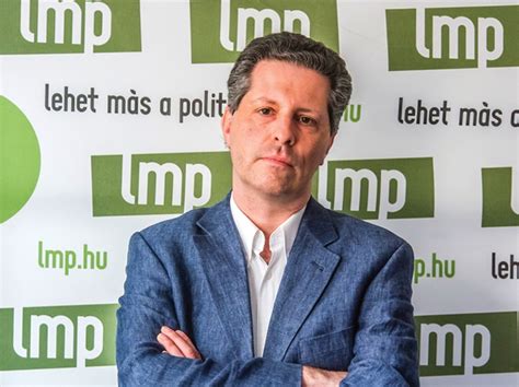 32,053 likes · 1,016 talking about this. Az arcomhoz kötődött ez az egész | Demokrata