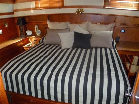 Grand Banks 49 Motoryacht Owners Stateroom