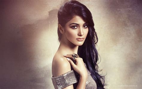 Pooja Hegde Bollywood Actress Wallpapers in jpg format for ...