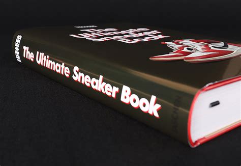 The ultimate sneaker book for sneakerheads 2021 edition. Sneaker Freaker. The Ultimate Sneaker Book (Last One ...