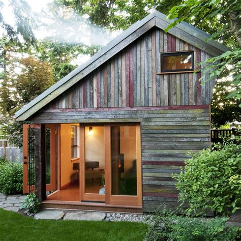 The best material for outdoor sheds. Using Reclaimed Materials for Home Building | Little House in the Valley