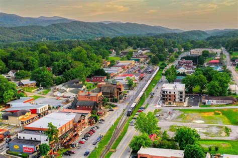 Best Small Towns In Georgia That Are Full Of Southern Charm
