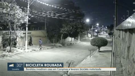 Dupla Pula Muro De Casa E Furta Bicicleta No Jardim Flamboyant Em