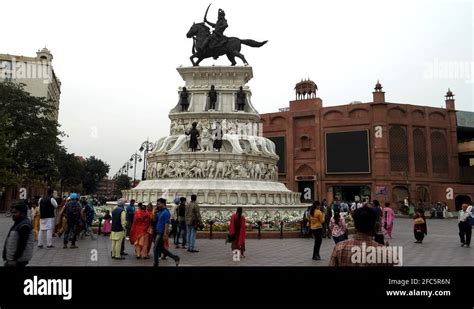 Statue Of Maharaja Ranjit Singh Stock Videos And Footage Hd And 4k