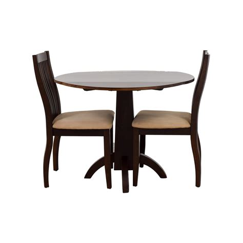 Sets provide an easy way to complete a room. 79% OFF - Raymour & Flanigan Raymour & Flanigan Nevada ...