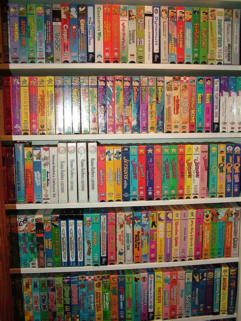 Shelf Of Vhs Tapes 3 Hanna Barbera Vhs 照片 35926123