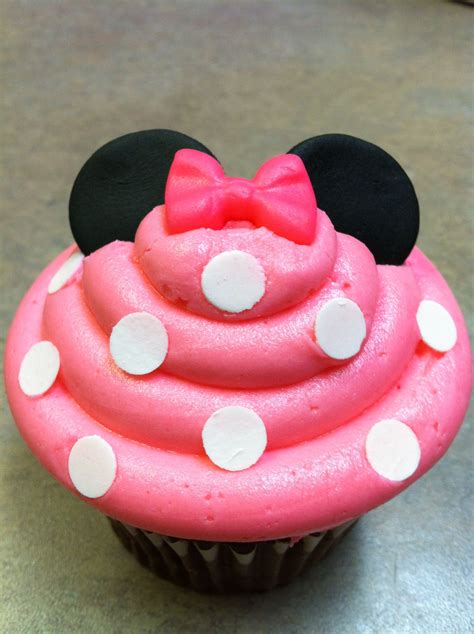 Pin By Betsy Strobl On Stacys Creations Minnie Mouse Cupcakes
