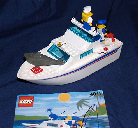 Deconstructing Lego 4642 Fishing Boat