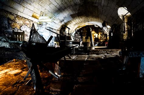 10 Most Haunted Dungeons And Torture Chambers Amys Crypt