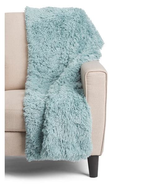 Shaggy Faux Fur Throw With Images Faux Fur Throw Faux Fur Throw