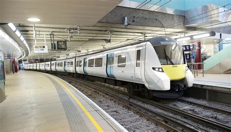 Thameslink Programme Siemens Trains Enter Service In London Press
