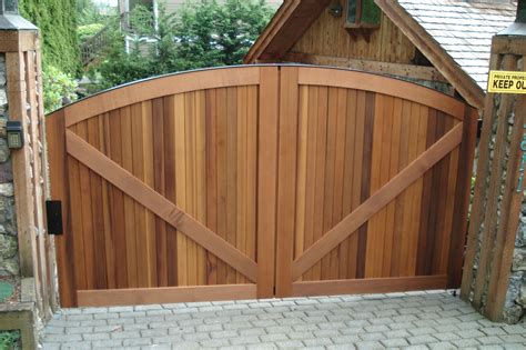 Dont Let This Wood Gate Fool You Its Actually A Single Swing Gate