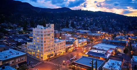The 9 Best Things To Do In Ashland Oregon