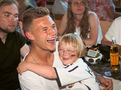 We did not find results for: Bösingen: Joshua Kimmich ist Europameister des Herzens ...