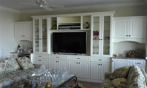 Alibaba.com offers 3221 wall units designs in living room products. I like the bars added to this entertainment wall unit ...
