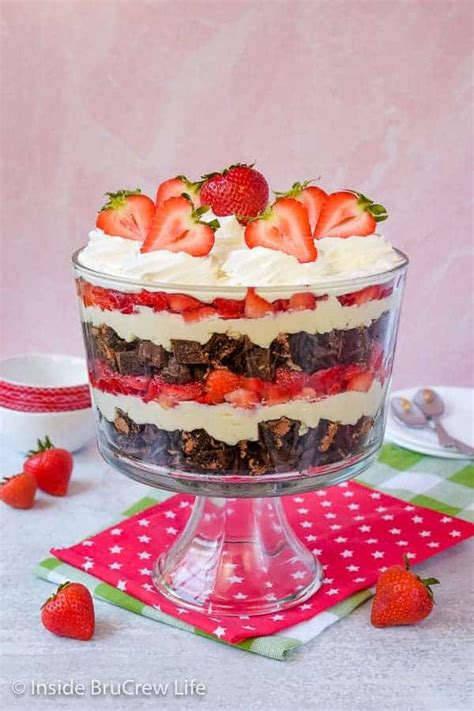 Easy No Bake Neapolitan Cheesecake Trifle Inside Brucrew Life Kgsau