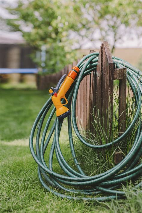 How to water using a hose: How to Choose the Best Garden Hose | Blain's Farm & Fleet Blog