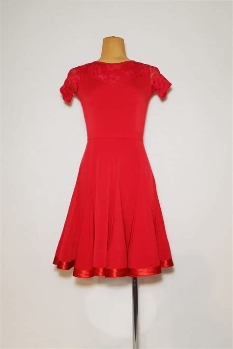 Sukienka Dla Dziewczynki Nina Red Sukienki Pierwszy Krok