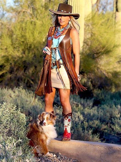 Pin De Lola K Deaton Em Santa Fe Style Cowgirl Outfits Roupas De