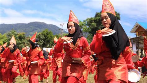 Kliping Tarian Adat Di Indonesia
