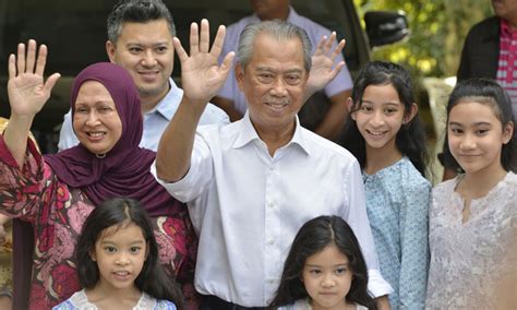 Jun 04, 2021 · the muhyiddin yassin administration is reeling from a laundry list of grievances that has led to a prolonged backlash on social media. Mahathir loses premier race, scandal-plagued party returns ...