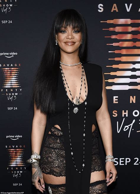 rihanna rocks a sassy faux fringe at the savage x fenty show premiere in nyc express digest