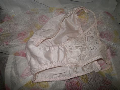 wallpaper panties wornpanties pinkpanties lingerie sexy 2048x1536 952088 hd