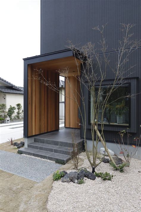 ナガタ建設の写真集 太宰府市で戸建住宅ならナガタ建設にお任せください | モダンな中庭, エントランスのデザイン, 玄関アプローチ デザイン