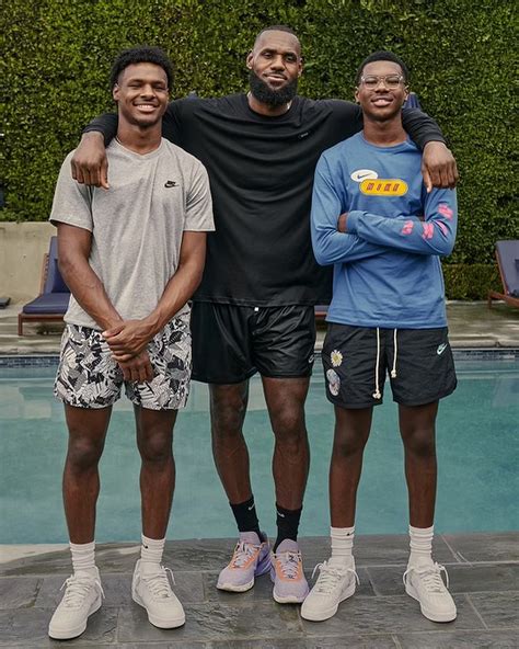 Lebron James Younger Son Bryce Takes To Social Media After 19yr Old
