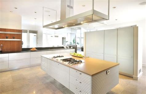 Or we can take the doors off your kitchen cabinets naples fl and busby cabinets has so many choices and can help you create the perfect contemporary design in your home! Tips to Get Floating Kitchen Island