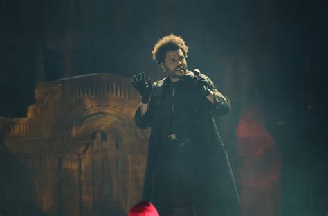 The Weeknd Cancels Concert In California Mid Performance Says He Lost