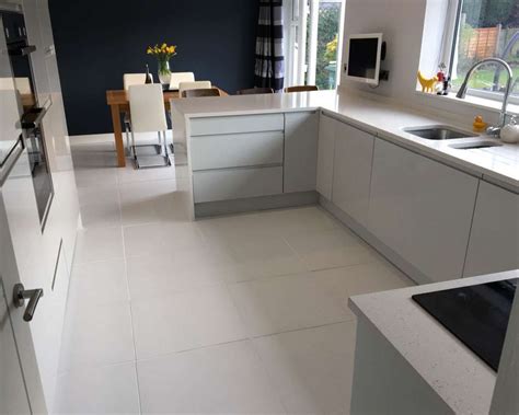 Alaska is a stunning porcelain tile in a unique, shimmery sugar finish. Emma's Stylish Kitchen Diner - White Matt Floor Tiles ...