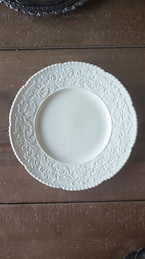 Vintage Lace Dinner Plates Available To Rent On Goodshuffle Wedding