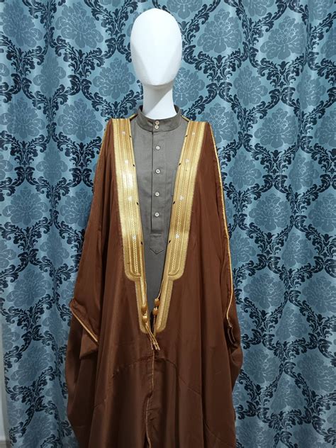 Brown Bisht Islamic Arab Dress Sheikh Imam Kaftan Cloak Bisht Etsy In