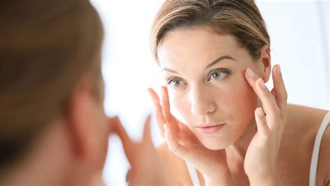 7 Tips To Help Soothe Sensitive Skin Reaching World Live