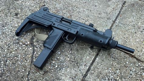 Uzi Machine Gun Weapon Military Police Assault Pistol 6 Wallpaper