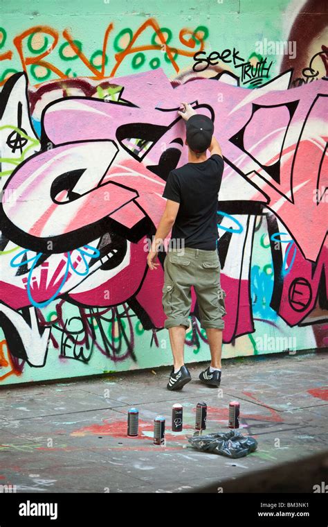 Graffiti Artist Spraying Hi Res Stock Photography And Images Alamy