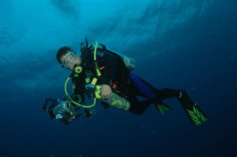 Deep Diving Anacortes Diving