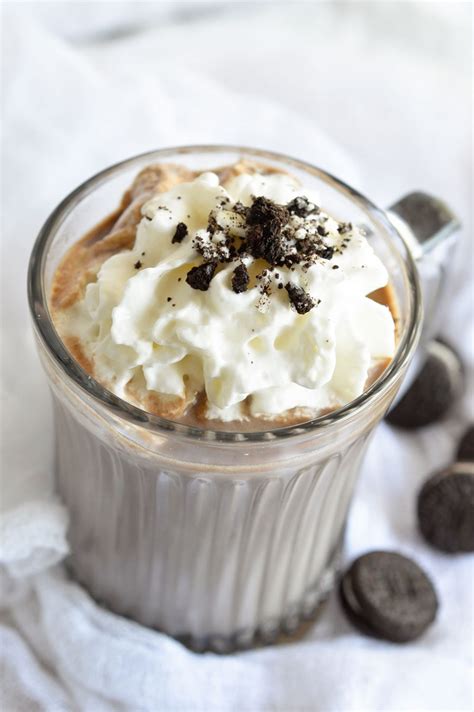Oreo Hot Chocolate - WonkyWonderful