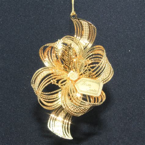 The first issue in the danbury gold christmas ornament collection. DANBURY MINT GOLD ORNAMENTS - The only COMPLETE collection ...
