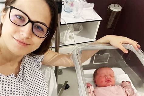 Wonderful Woman With 2 Vaginas Uteri And Cervix Gives Birth To Cute