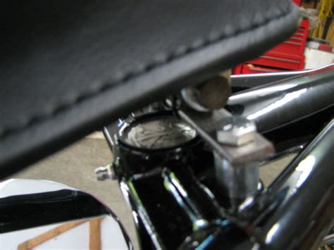 The hd v & vl engines were 74ci/1200cc & 80ci/1311cc respectively i. 1942 U MODEL 80 CUBIC INCH FLATHEAD BOBBER