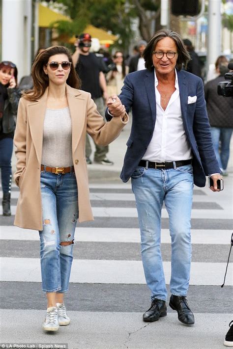 Mohamed Hadid And Fiance Shiva Safai Hold Hands Daily Mail Online