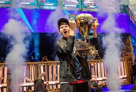 The finals of the fortnite world cup are taking place in a stadium in new york, with the winner set to earn more prize money than simona halep and novak djokovic won as wimbledon champions. Heres How Much The 16YO Fortnite World Cup Winner Owes In ...